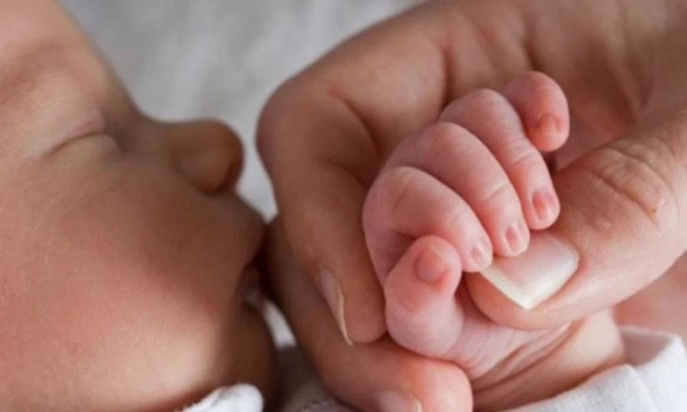 Την στιγμή που η γυναίκα του γεννούσε άνδρας έκανε μεταμόσχευση καρδιάς